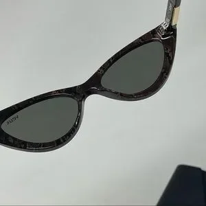 Rare Veux Sunglasses Picadilly Sunglasses - snake print Brand new, never worn veux | Accessories | Rare Veux Sunglasses Picadilly  main image 2